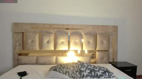 Ari  online show from November 12, 12:57 am