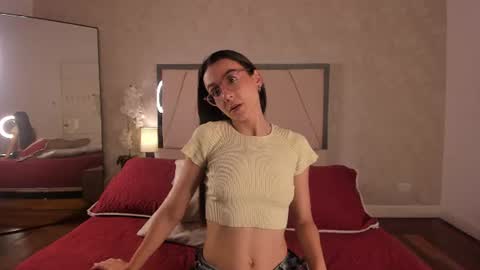 Ari Wilde online show from July 19, 1:14 pm