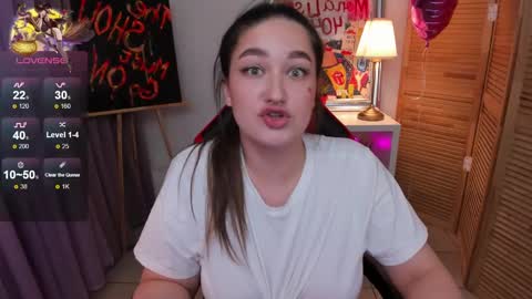 Snapshot of aria_blisss chatting on February 27, 5:51 am aria_blisss online show from February 27, 5:51 am