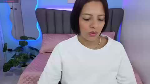 Aria online show from November 14, 3:25 pm