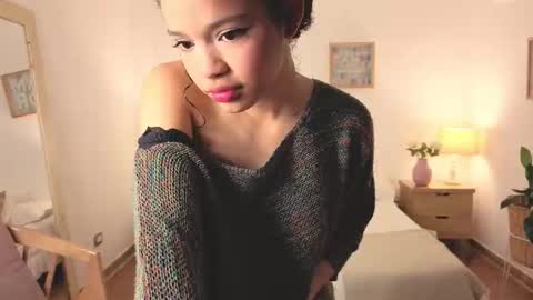 ariaa_23 online show from October 27, 4:07 pm