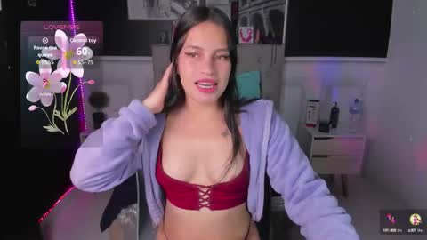 Snapshot of ariadna_dawson8 chatting on October 15, 8:42 pm Ari online show from October 15, 8:42 pm