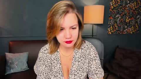 ariaeven online show from December 14, 4:52 am