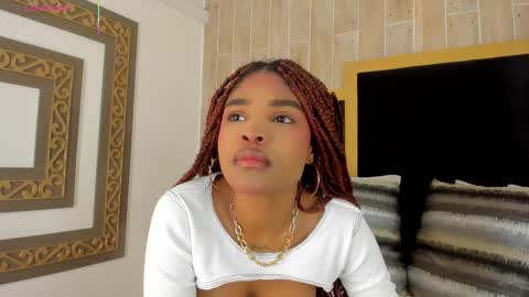 Snapshot of ariafoster chatting on October 15, 11:59 pm Aria Foster online show from October 15, 11:59 pm