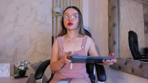 aria  online show from September 28, 7:23 pm