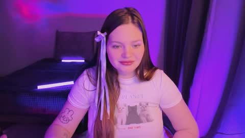 Snapshot of arialane_ chatting on October 6, 7:10 pm Aria online show from October 6, 7:10 pm