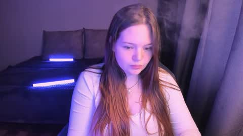 Snapshot of arialane_ chatting on September 25, 7:15 am Aria online show from September 25, 7:15 am