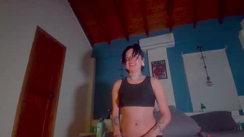 ariana_whitee online show from September 29, 9:19 am