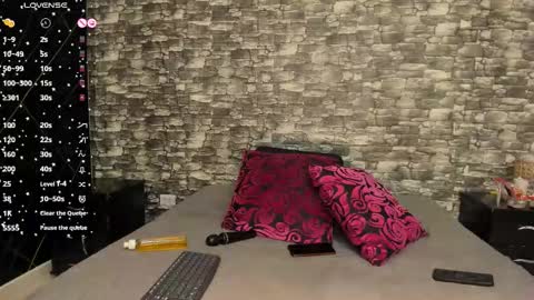 Snapshot of arianaablack chatting on September 27, 1:53 pm Ariana online show from September 27, 1:53 pm
