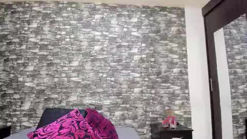 Snapshot of arianaablack chatting on September 16, 12:29 pm Ariana online show from September 16, 12:29 pm