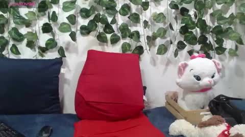 Snapshot of arianasanz1 chatting on September 19, 12:31 pm arianasanz1 online show from September 19, 12:31 pm