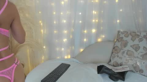 Snapshot of arianna_cox chatting on September 23, 8:04 pm arianna cox online show from September 23, 8:04 pm
