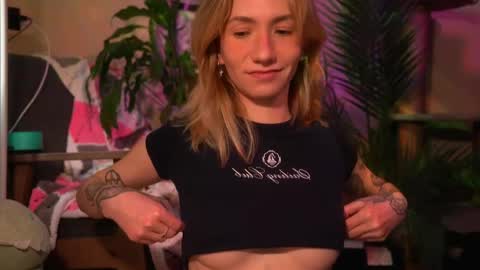 Olivka online show from April 3, 7:59 am