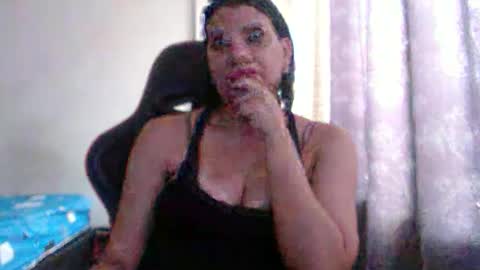 ariannaloovel online show from December 22, 4:03 pm