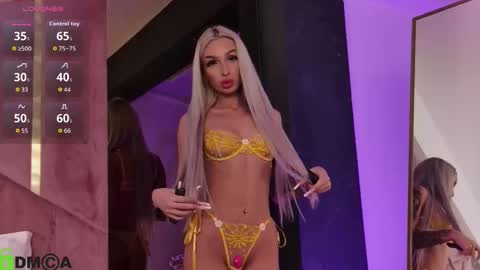 Arianna online show from December 2, 7:01 pm