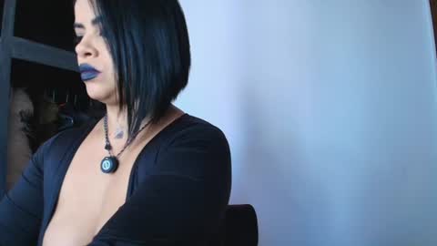 ariannasmyth online show from August 7, 12:47 pm