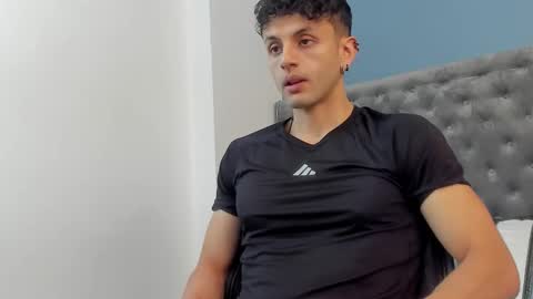 Snapshot of ariasaadeh chatting on October 7, 12:12 pm ariasaadeh online show from October 7, 12:12 pm