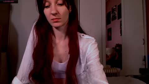 aribluush online show from March 18, 10:37 pm