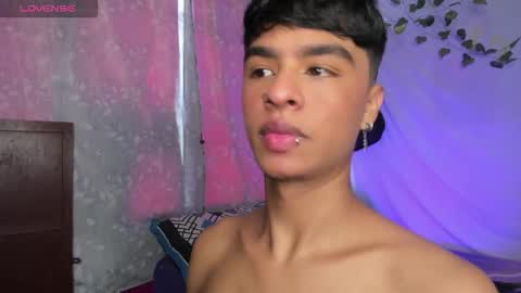 ariel_adan online show from February 22, 6:21 pm