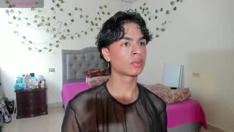 Snapshot of ariel_adan chatting on October 10, 6:25 pm ariel_adan online show from October 10, 6:25 pm