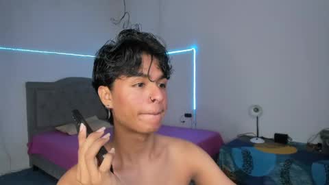 ariel_adan online show from June 5, 7:08 pm