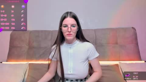 Ariella online show from March 11, 7:14 am