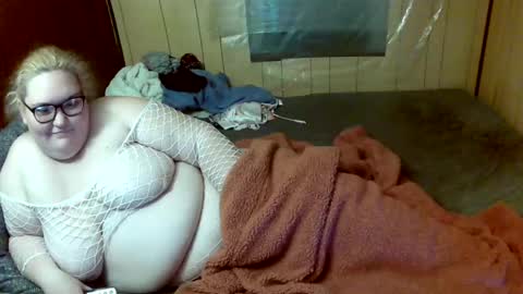 ariellejade06 online show from December 4, 2:03 am