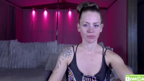 Arielle NDour online show from February 10, 4:19 am