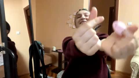 I am Anny ntmu Lets hit 10 Thumbs Up together online show from November 7, 3:25 pm