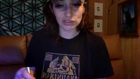 Snapshot of arielwyld chatting on January 28, 3:57 am ariel colin when hes here online show from January 28, 3:57 am