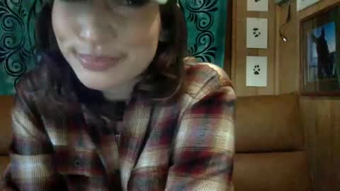 Snapshot of arielwyld chatting on February 20, 2:13 pm ariel colin when hes here online show from February 20, 2:13 pm