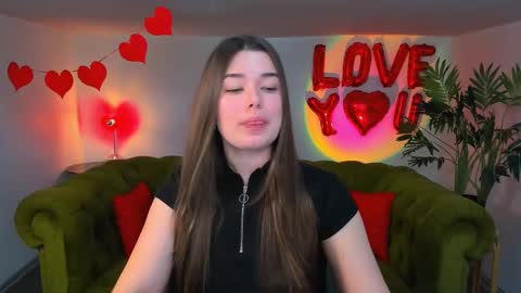 Snapshot of arigraynor chatting on February 27, 6:20 pm Ari online show from February 27, 6:20 pm