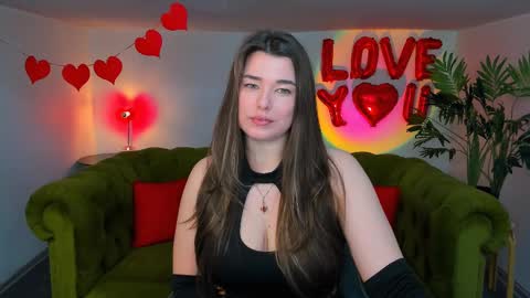 Snapshot of arigraynor chatting on February 21, 12:17 pm Ari online show from February 21, 12:17 pm