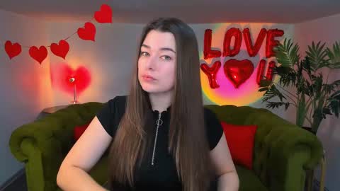 Snapshot of arigraynor chatting on February 27, 1:49 pm Ari online show from February 27, 1:49 pm
