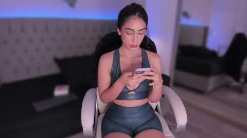 AriKohler online show from December 26, 7:05 pm