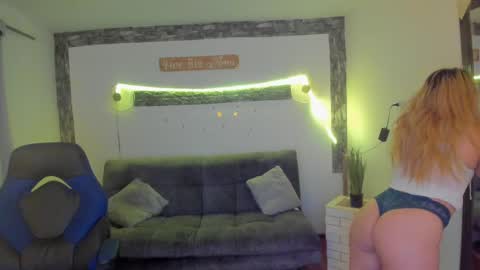 arisha_katy1 online show from March 6, 1:48 am