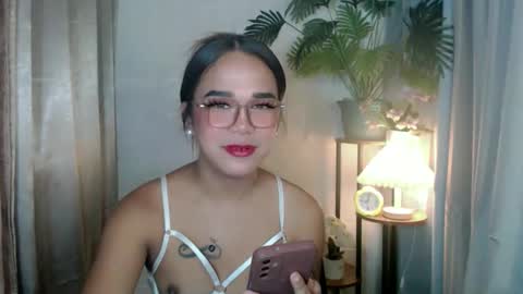 Snapshot of arizonablairxx chatting on October 8, 1:50 pm arizonablairxx online show from October 8, 1:50 pm
