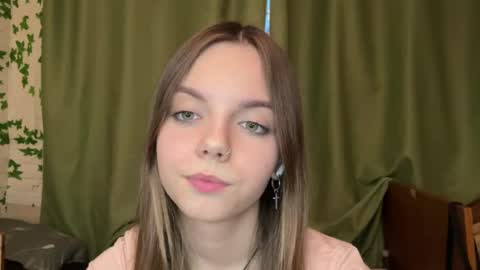Lisa online show from June 1, 6:20 pm
