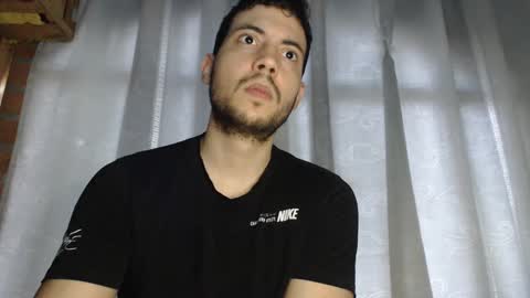 Snapshot of armando_2002 chatting on January 28, 12:32 pm ARMANDO online show from January 28, 12:32 pm