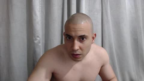 Snapshot of armando_2002 chatting on September 21, 4:16 am ARMANDO online show from September 21, 4:16 am