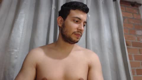 Snapshot of armando_2002 chatting on January 30, 1:11 am ARMANDO online show from January 30, 1:11 am