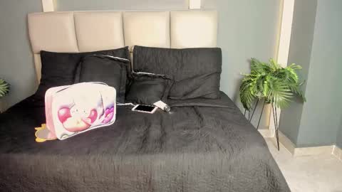 Arohom Lester online show from February 14, 11:13 am