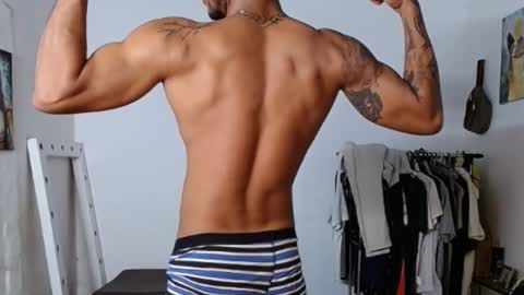 aron_7 online show from February 13, 2:23 am