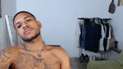 aron_7 online show from February 1, 5:18 am