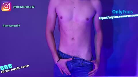 Snapshot of aron__cooper chatting on October 3, 2:53 am aron__cooper online show from October 3, 2:53 am