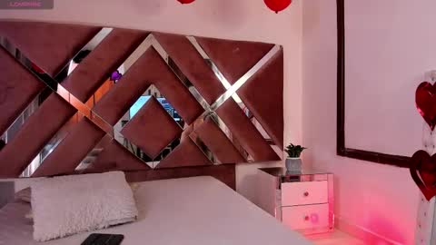 Aron cruz  online show from February 19, 12:59 pm