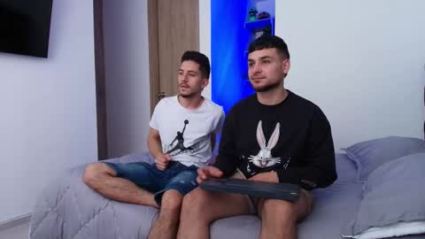 Aron Santoro online show from March 5, 4:38 pm