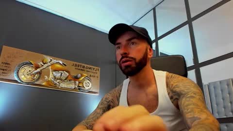 AronGrant online show from October 8, 9:04 am