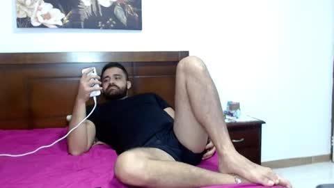 Snapshot of aronmiller404 chatting on October 5, 8:49 pm aronmiller online show from October 5, 8:49 pm