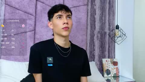 Arontawers online show from May 19, 7:32 pm